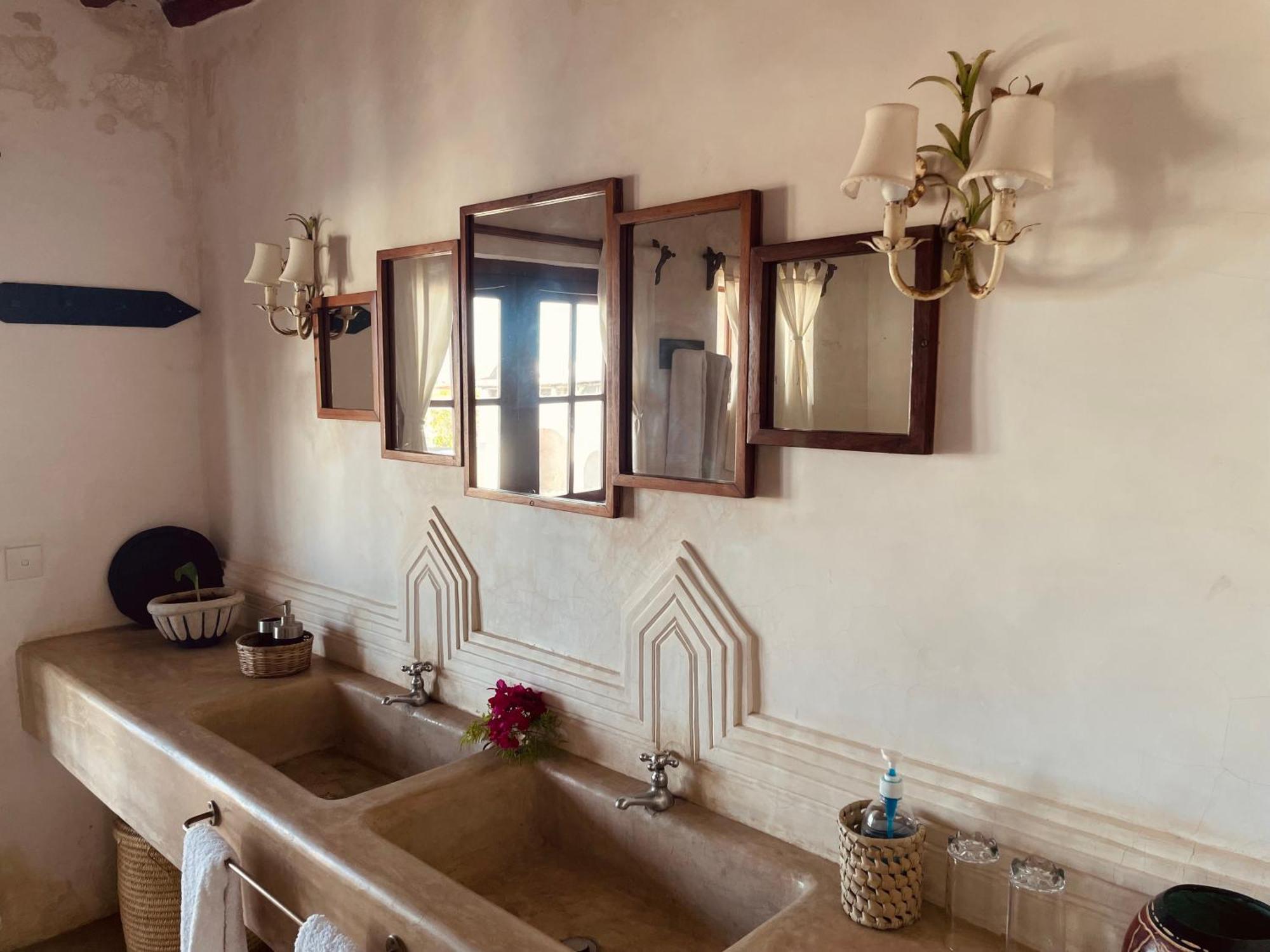 Authentic Swahili Style Villa Milele House 라무 외부 사진